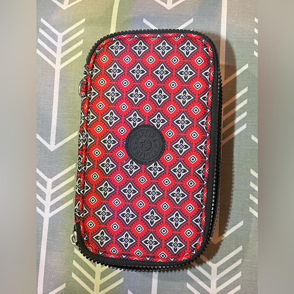 Kipling 50 Pens Cosmetic Accessory Case - AC8236-8AL (Rare Discontinued Print)